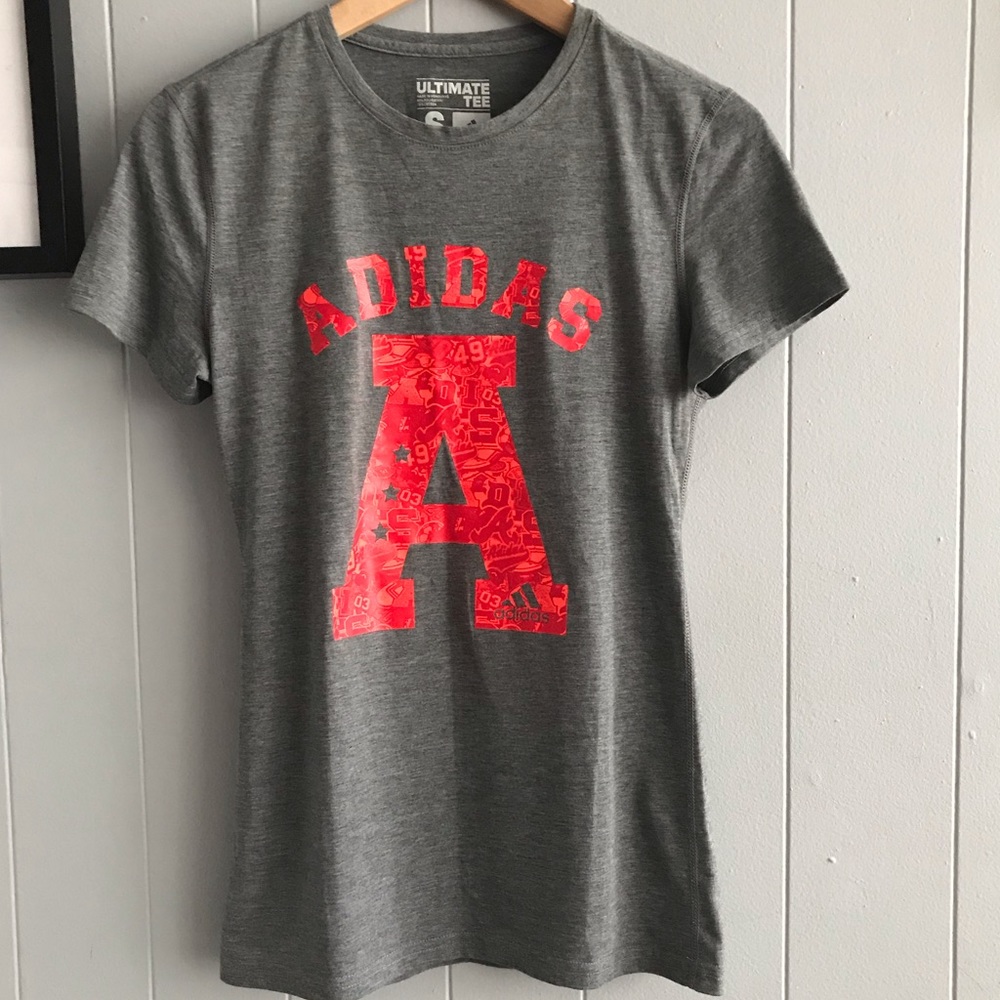🎉SALE🎉Adidas Ultimate Tee